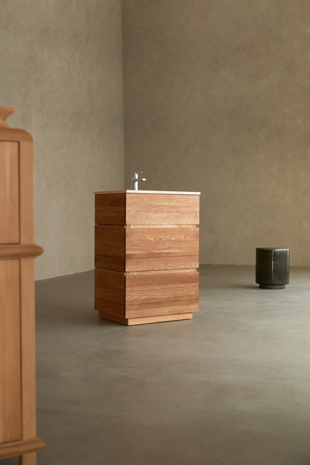 Karl - Badmöbel aus massivem Eichenholz und Premium-Terrazzo Pink 60 cm