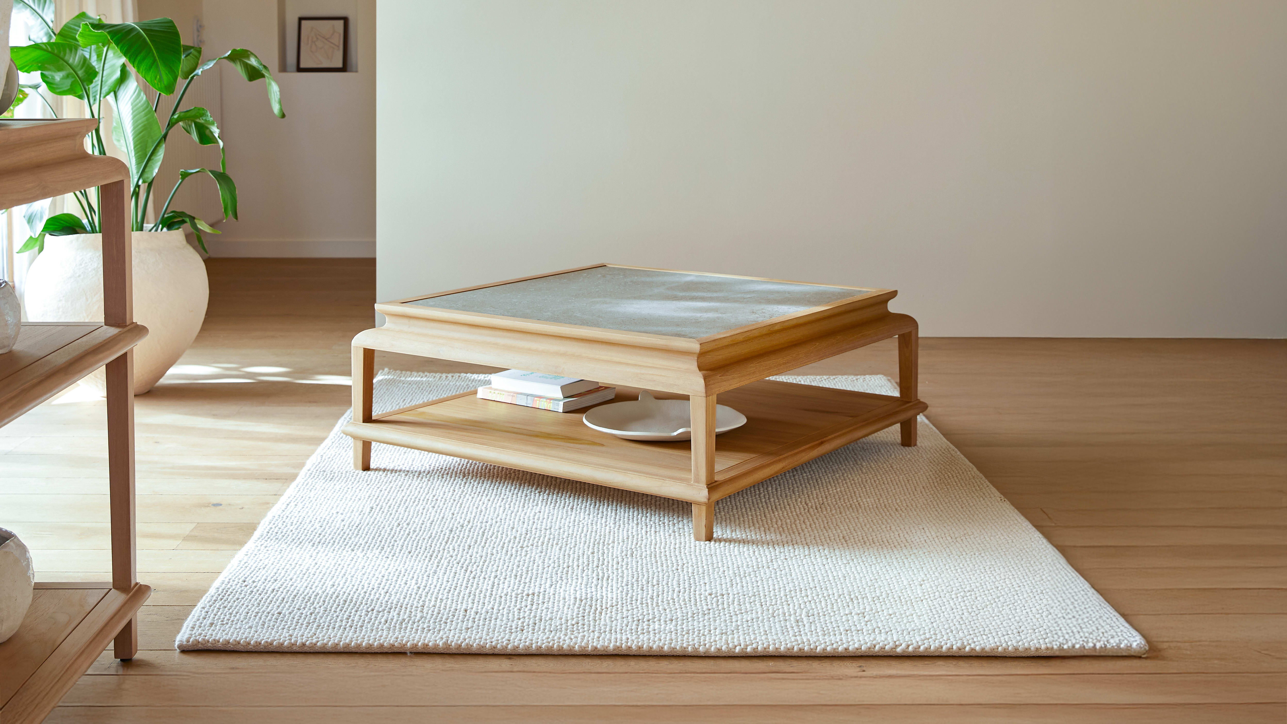 Técnicas de ebanistería excepcionales y materiales actuales para crear muebles marcados por su modernidad