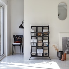 Cléo - Metal cubby shelf