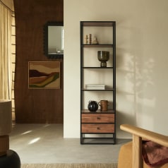 Agra - Hochschrank aus massiver Akazie und Metall