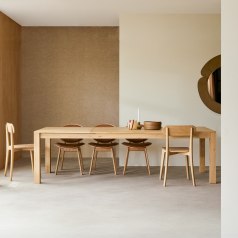 Eden - Extendable solid oak table, seats 6–10 people