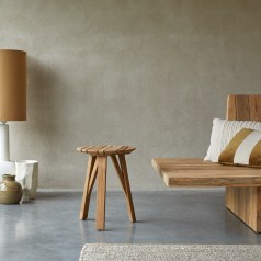 Katrine - Ablagetisch aus massivem, recyceltem Teakholz