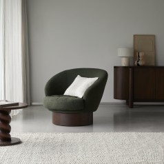 Ines - Sillón giratorio de madera de mindi y tela verde