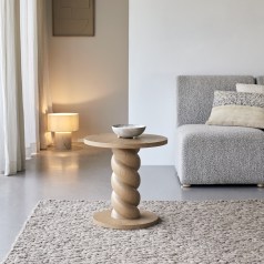 Liza - Mesa auxiliar de madera de mindi color crema