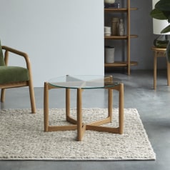 Nori - Couchtisch aus massiver Eiche