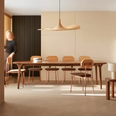 Clara - 6–12-seater extendable table in solid brown oak