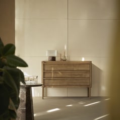 Madi - Cómoda de olmo macizo reciclado