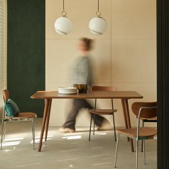 Lazare - Table en pin massif 4 pers.
