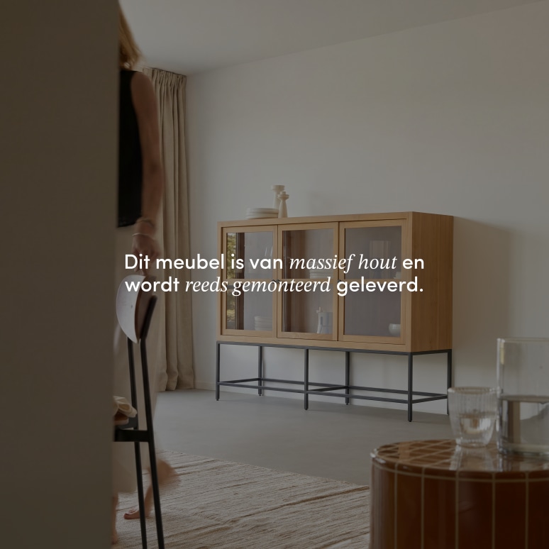 Babeth - Lage vitrinekast van massief teakhout