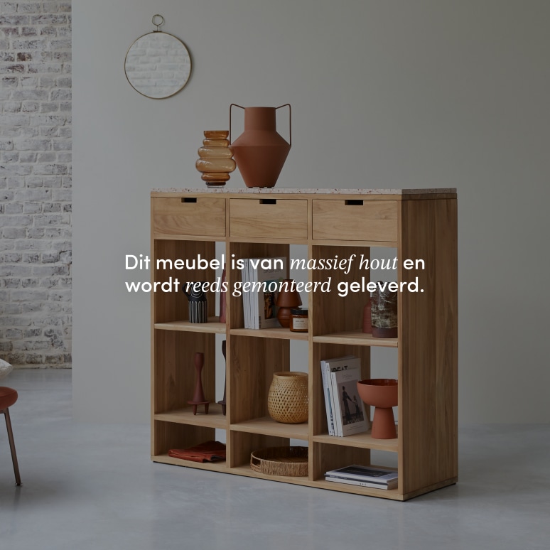 Miho - Lage boekenkast van teakhout en roze premium terrazzo