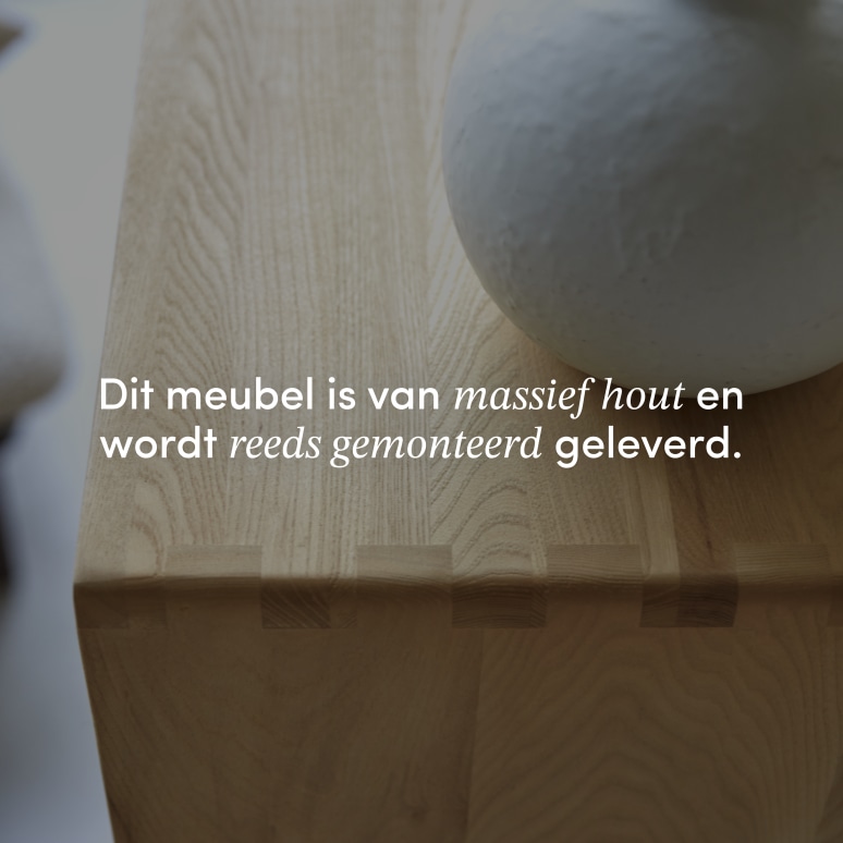 Luis - Lage boekenkast van massief iepenhout en vlechtwerk