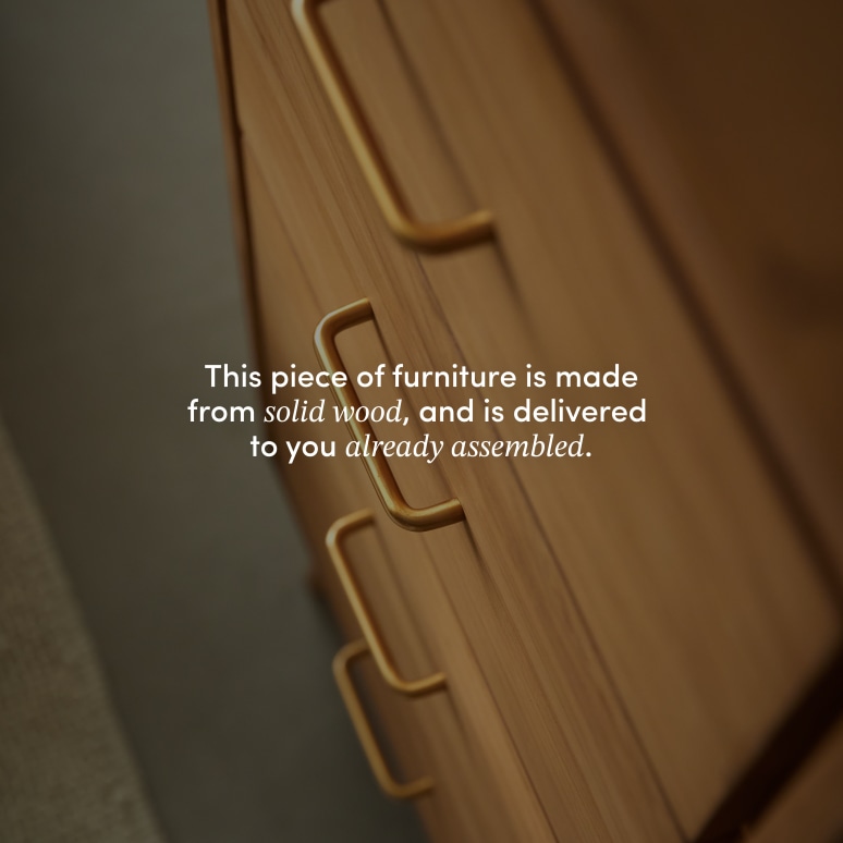 Kort - Small chest of drawers in solid teak