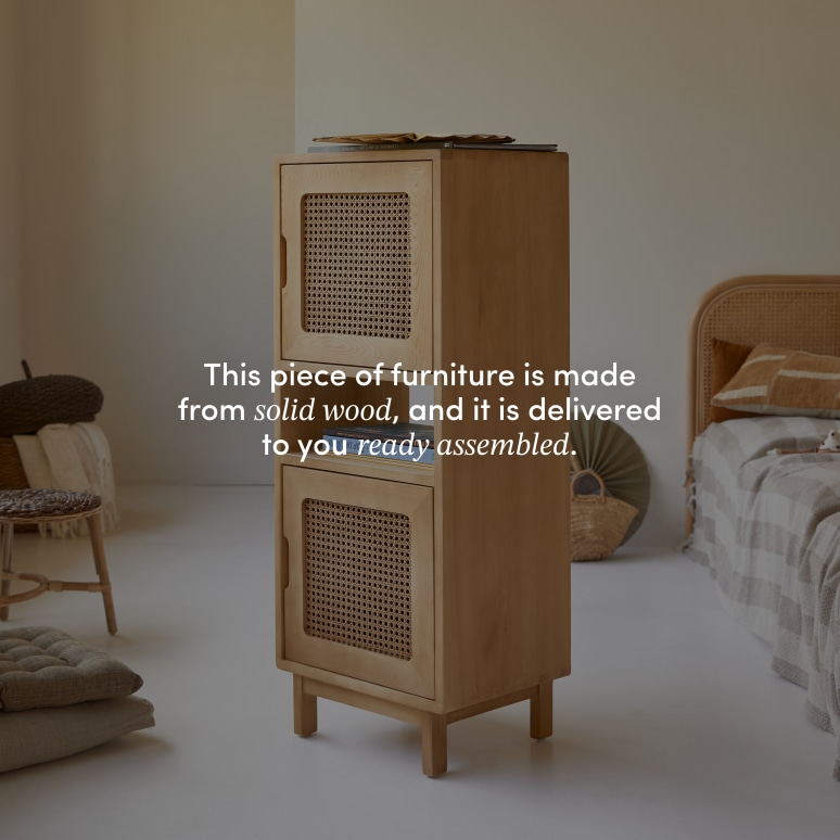 Luis - Low children’s bookcase in solid elm and rattan