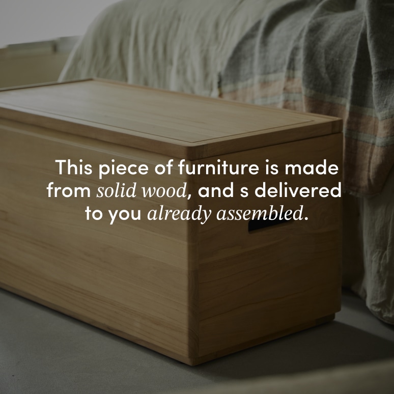 Nino - Solid teak trunk