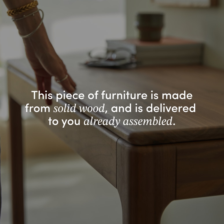 Arto - Desk in solid walnut