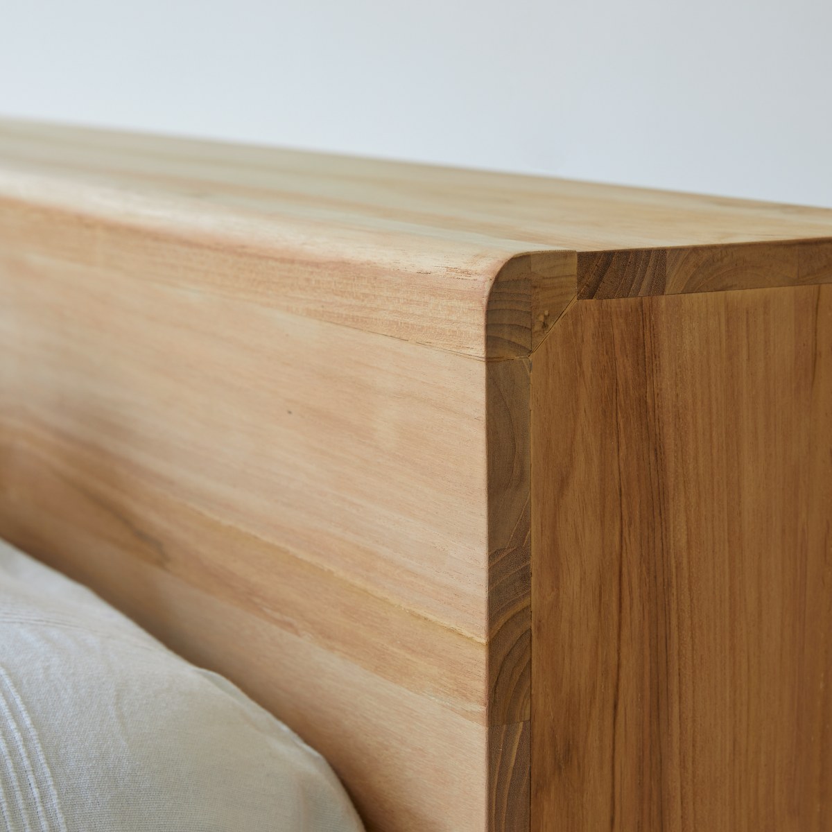 Flat - Bett aus massivem Teakholz 160x200 cm
