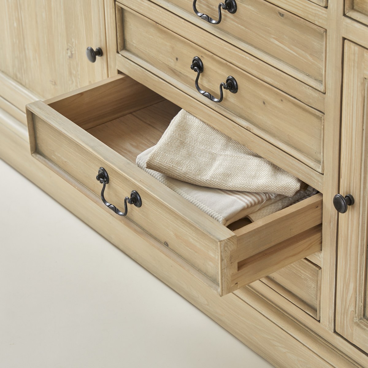 Celeste - Anrichte aus Pinienholz 225 cm