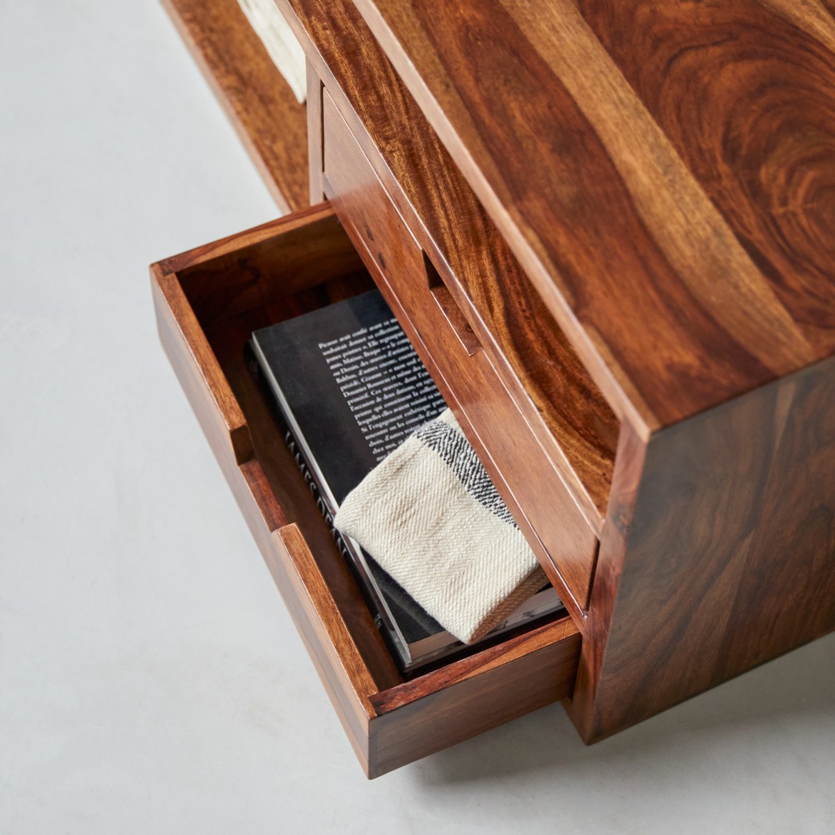 Kwarto - TV Schrank aus massivem Palisanderholz 170 cm