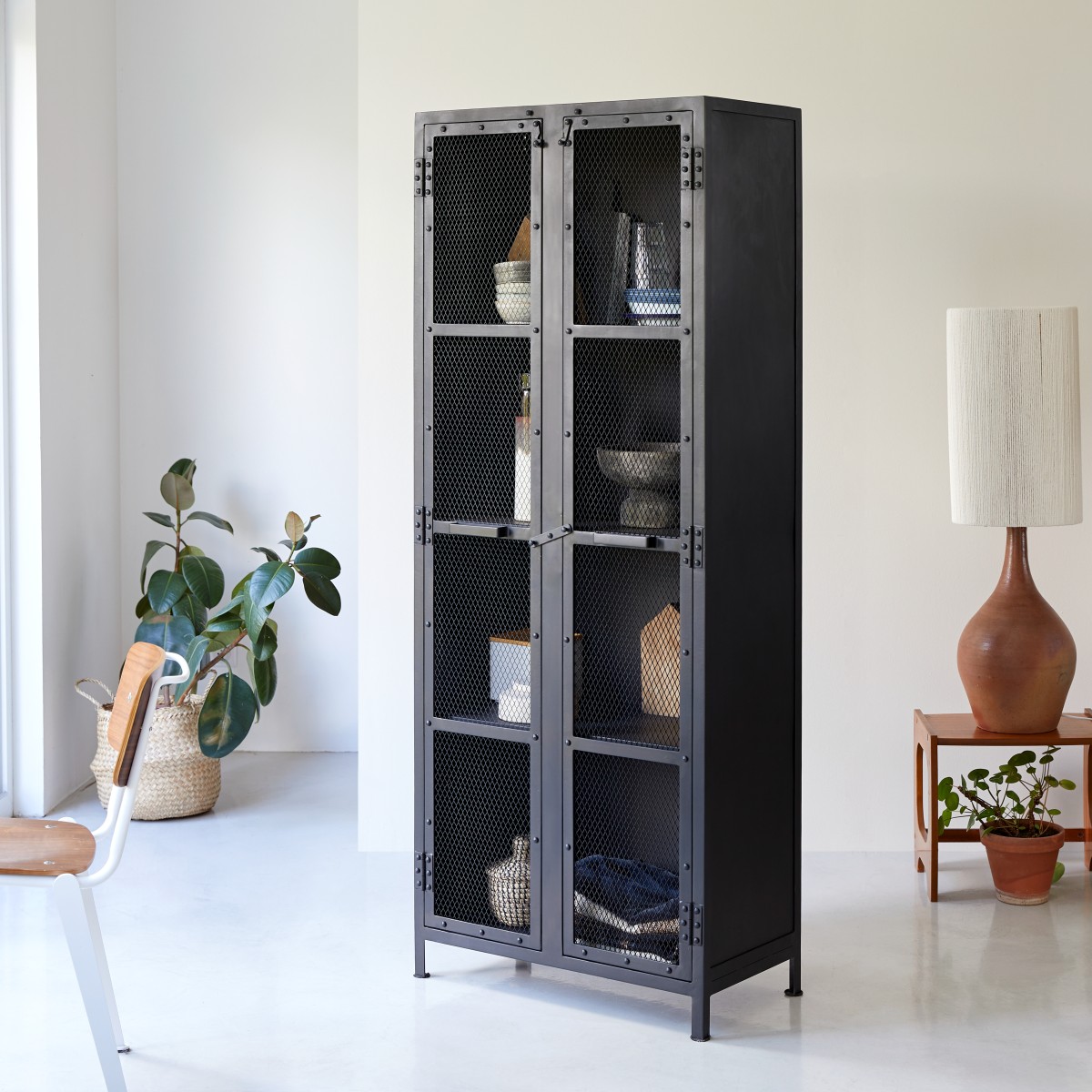 Cléo - Geschirrschrank aus Metall