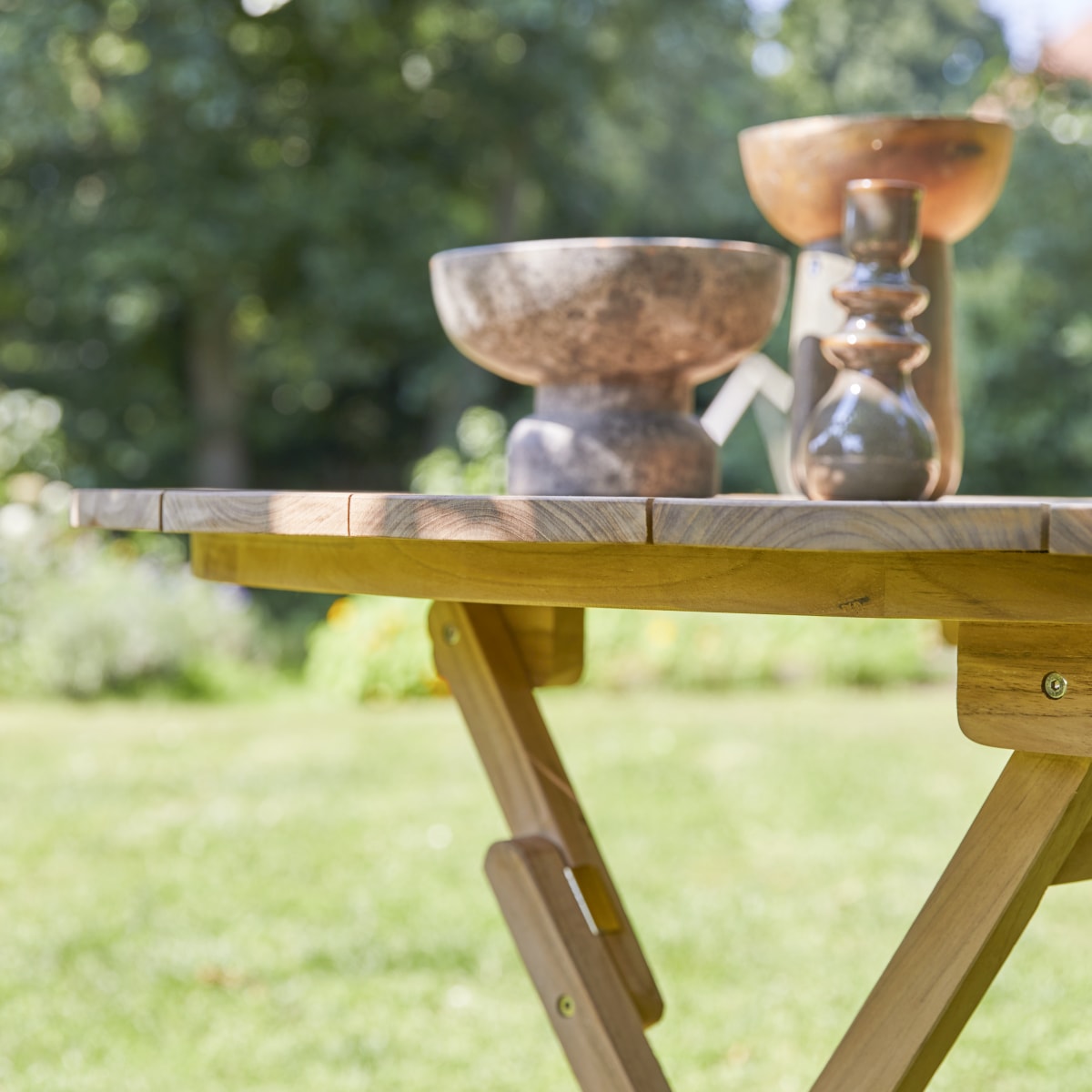 Andria - Outdoor Tisch zusammenklappbar aus massivem Teak 6 Pers.