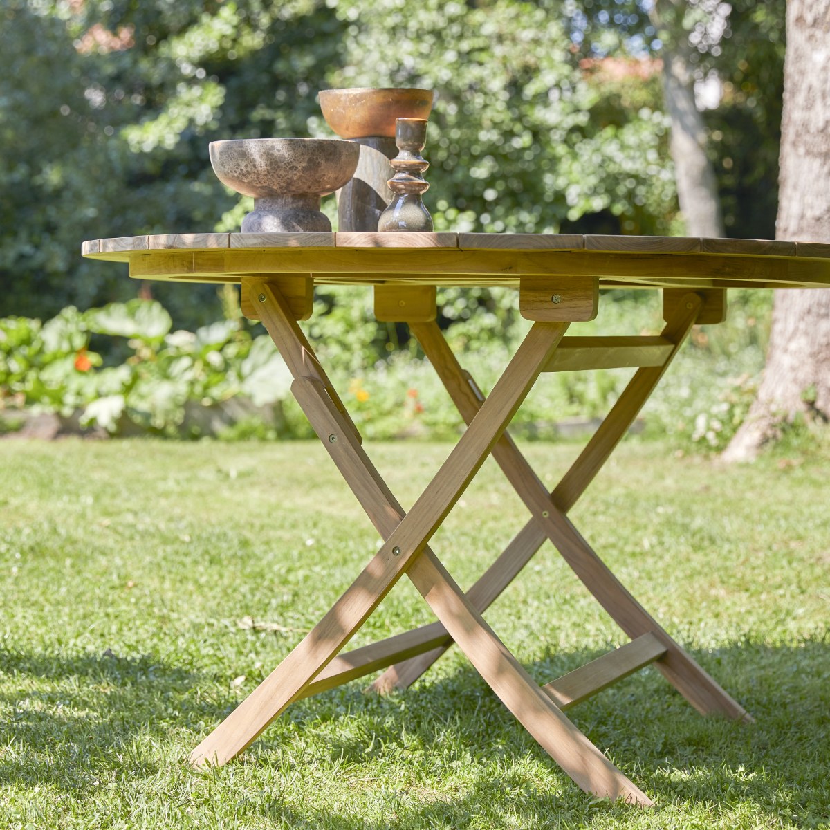 Andria - Outdoor Tisch zusammenklappbar aus massivem Teak 6 Pers.