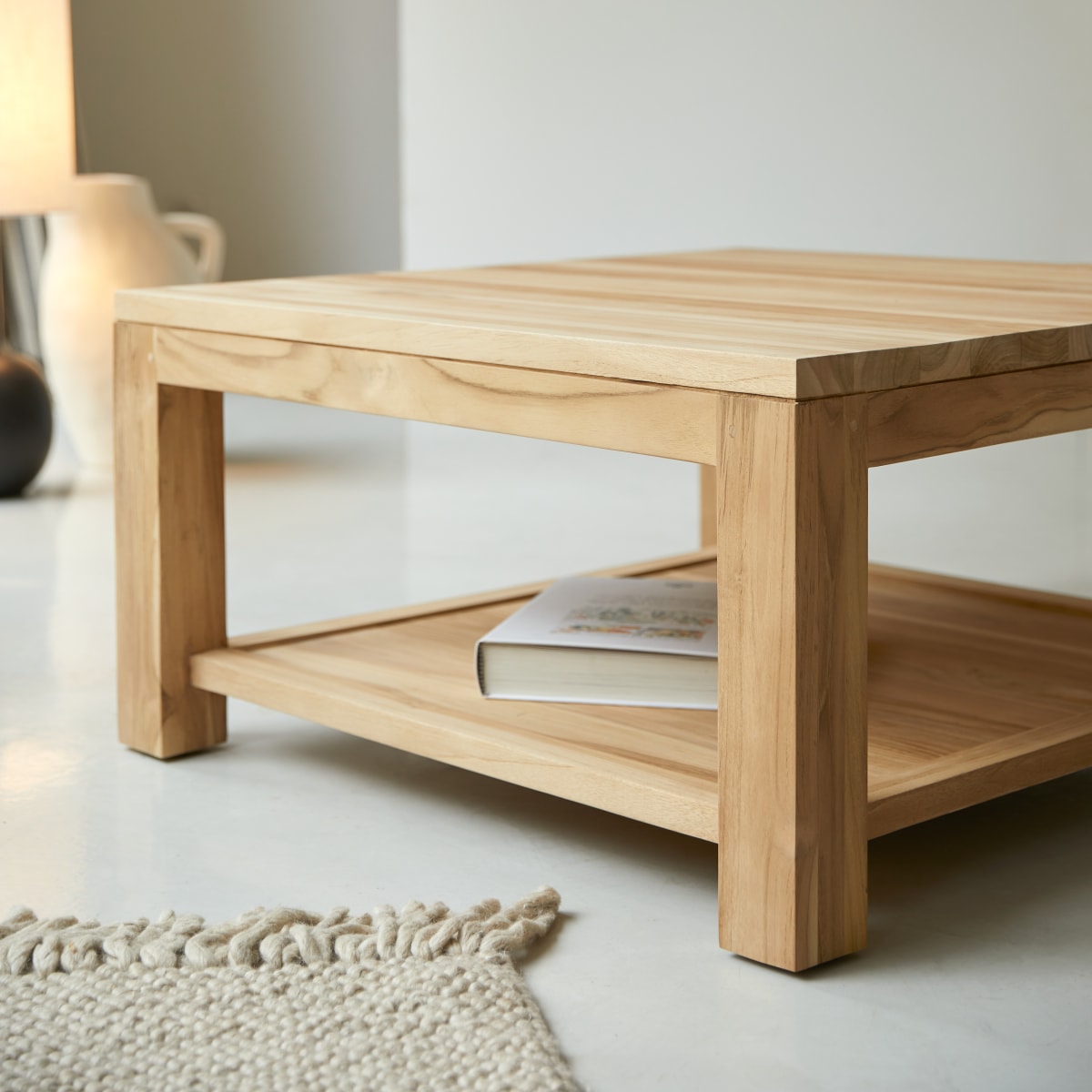 Eve - Quadratischer Couchtisch aus massivem Teakholz