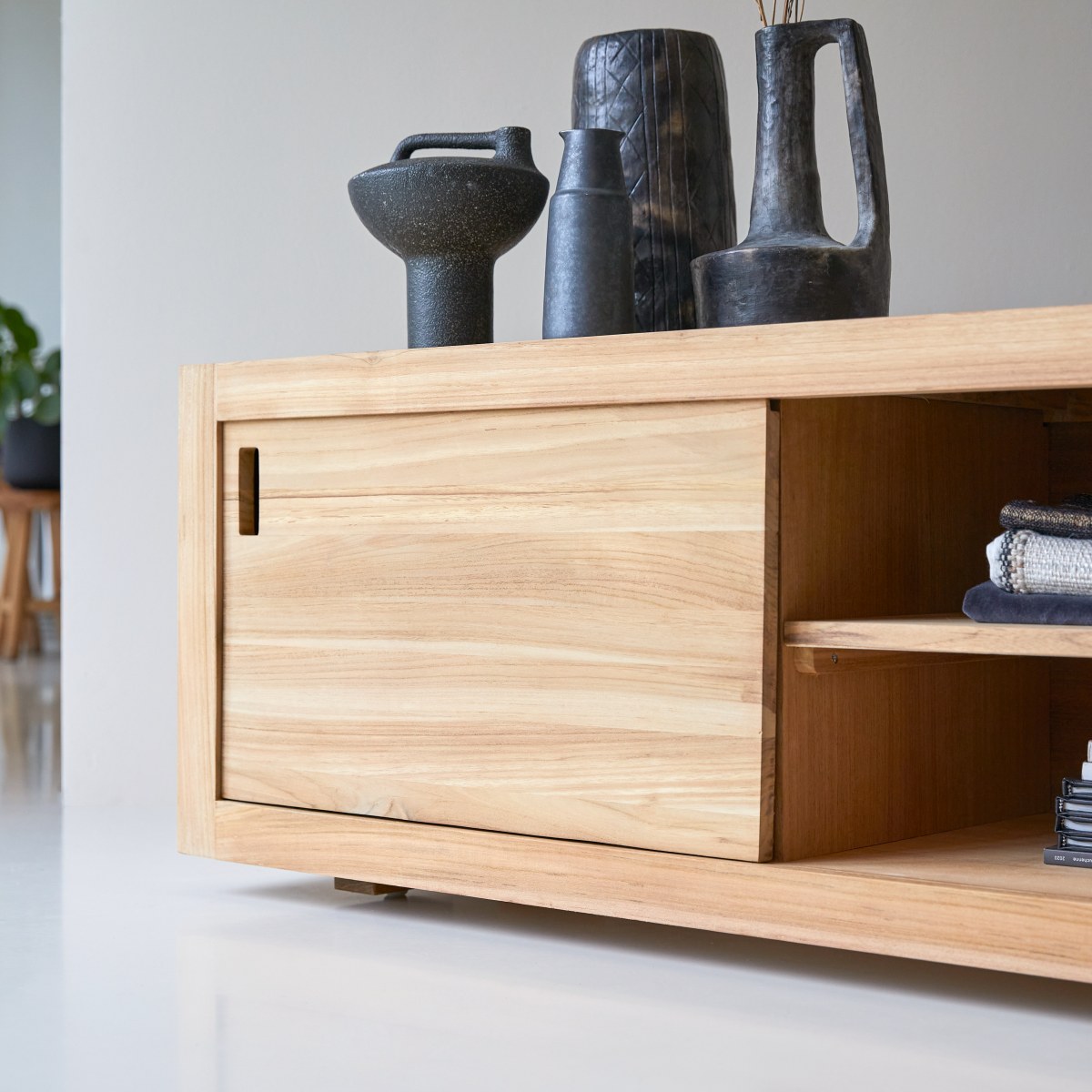Adam - TV Schrank aus Teak 120 cm
