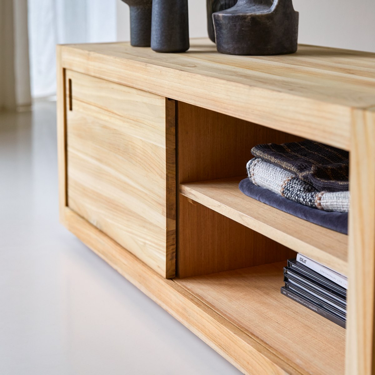 Adam - TV Schrank aus Teak 120 cm