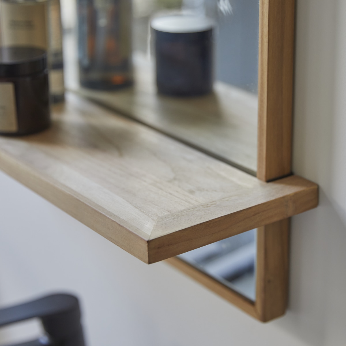Galyno - Spiegel aus massivem Teak 75x45 cm