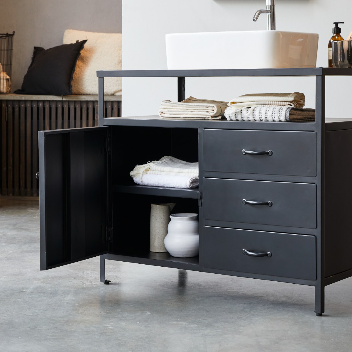 Industriel - Waschtischunterschrank aus massivem Mangoholz und Metall 95 cm