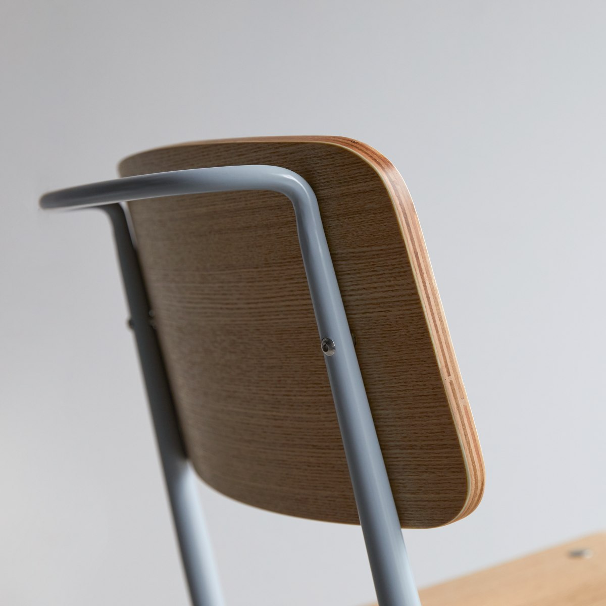 Mio - Stuhl aus Esche und Metall grey