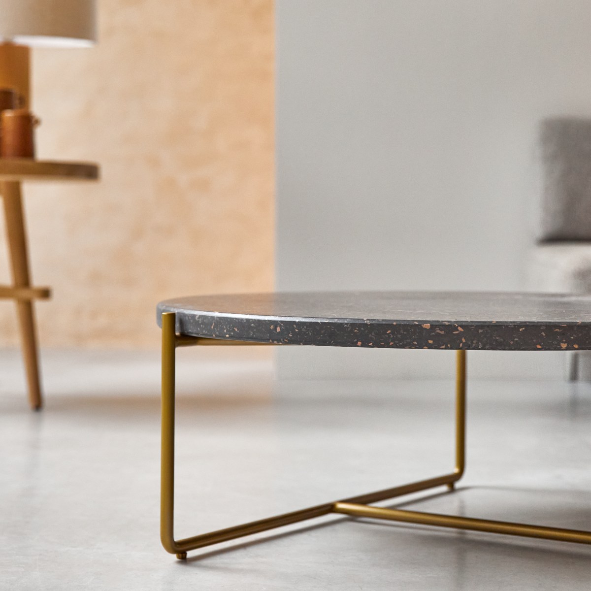Anatole - Salontafel van grijs terrazzo en metaal