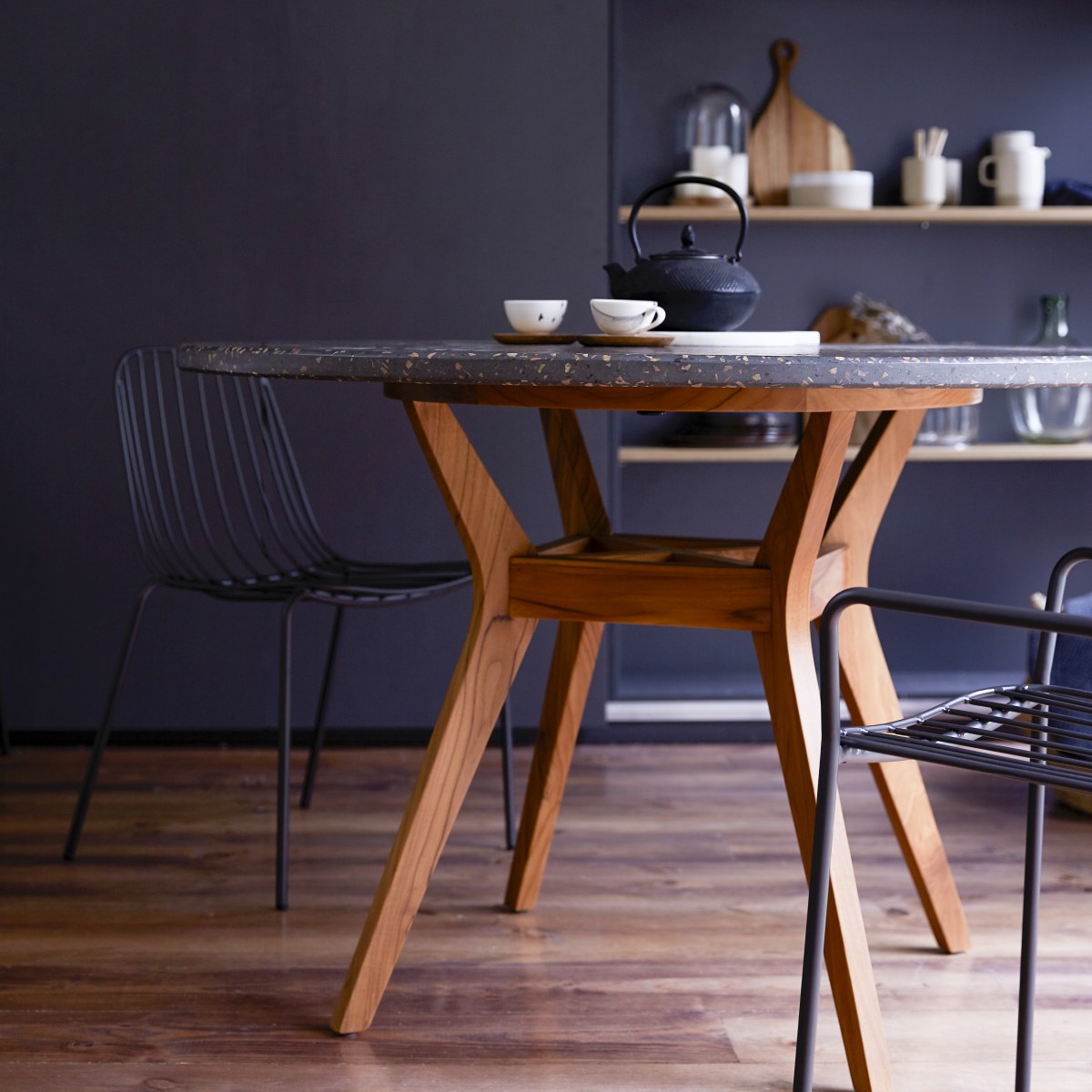 Juno - Esstisch aus massivem Teak und Terrazzo 6 Pers.