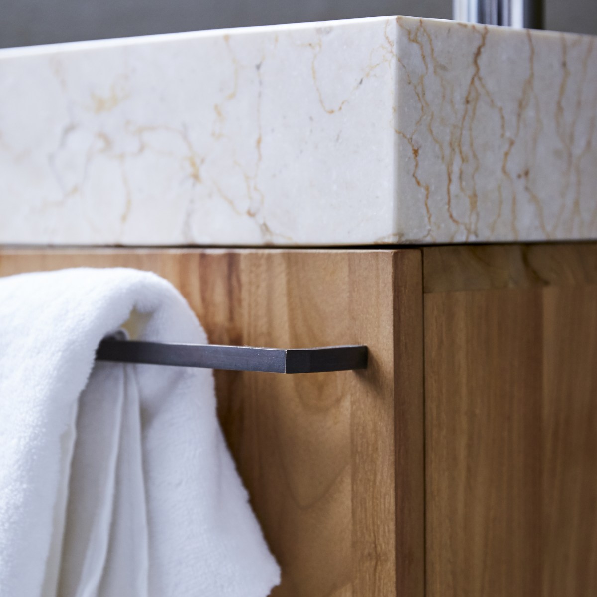 Stelle - Badunterschrank massivem Teakholz mit Marmor Waschbecken creme