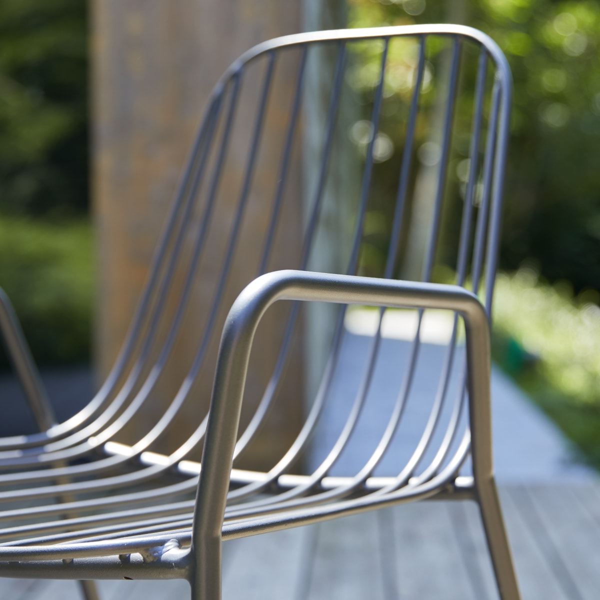 Arty - Sillón de jardín de metal gris oscuro