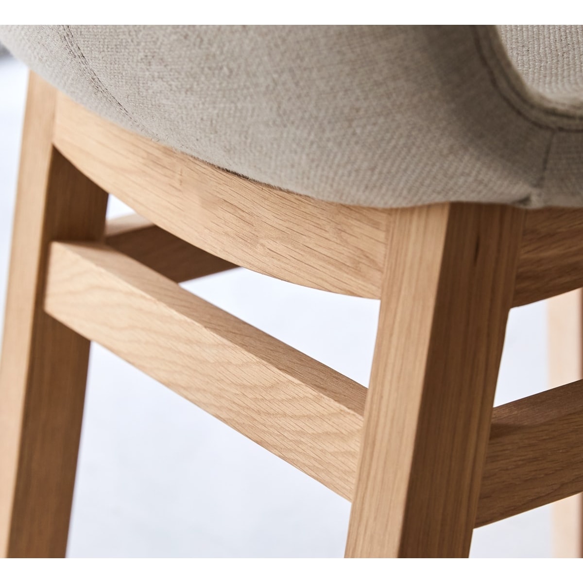 Cocoon - Silla de lino y roble macizo 