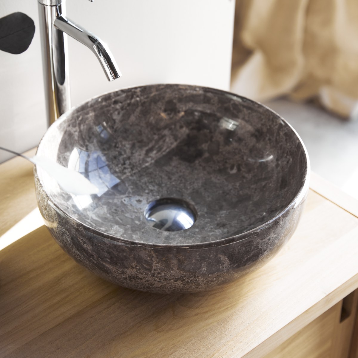 Pia - Round basin in light grey marble ∅ 33 cm