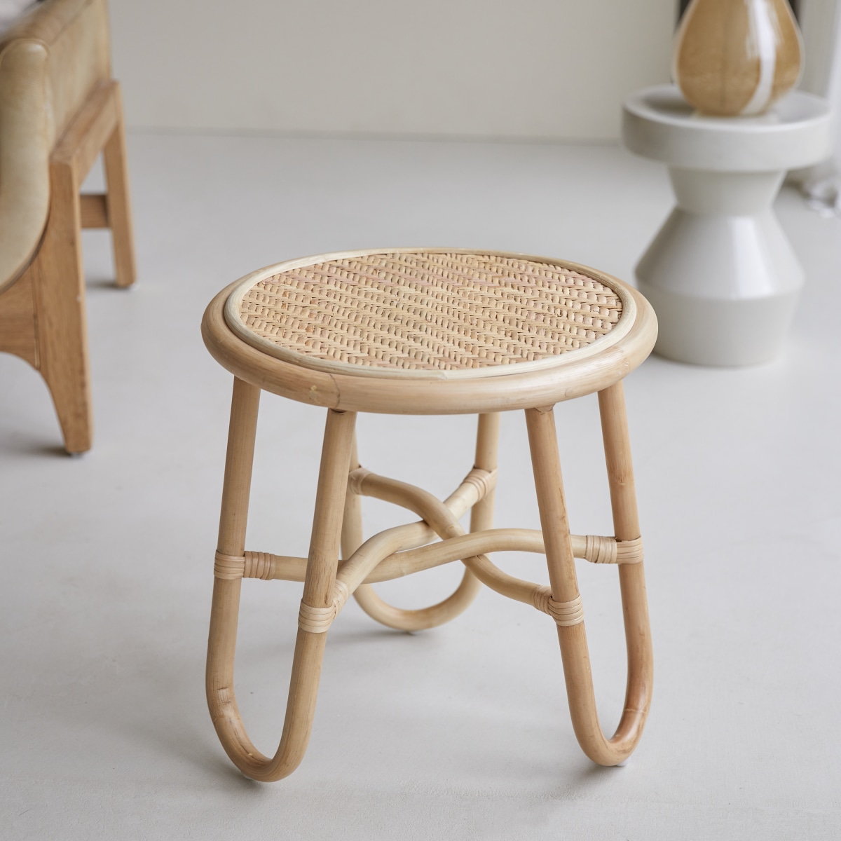 Lina - Nachttisch aus Rattan