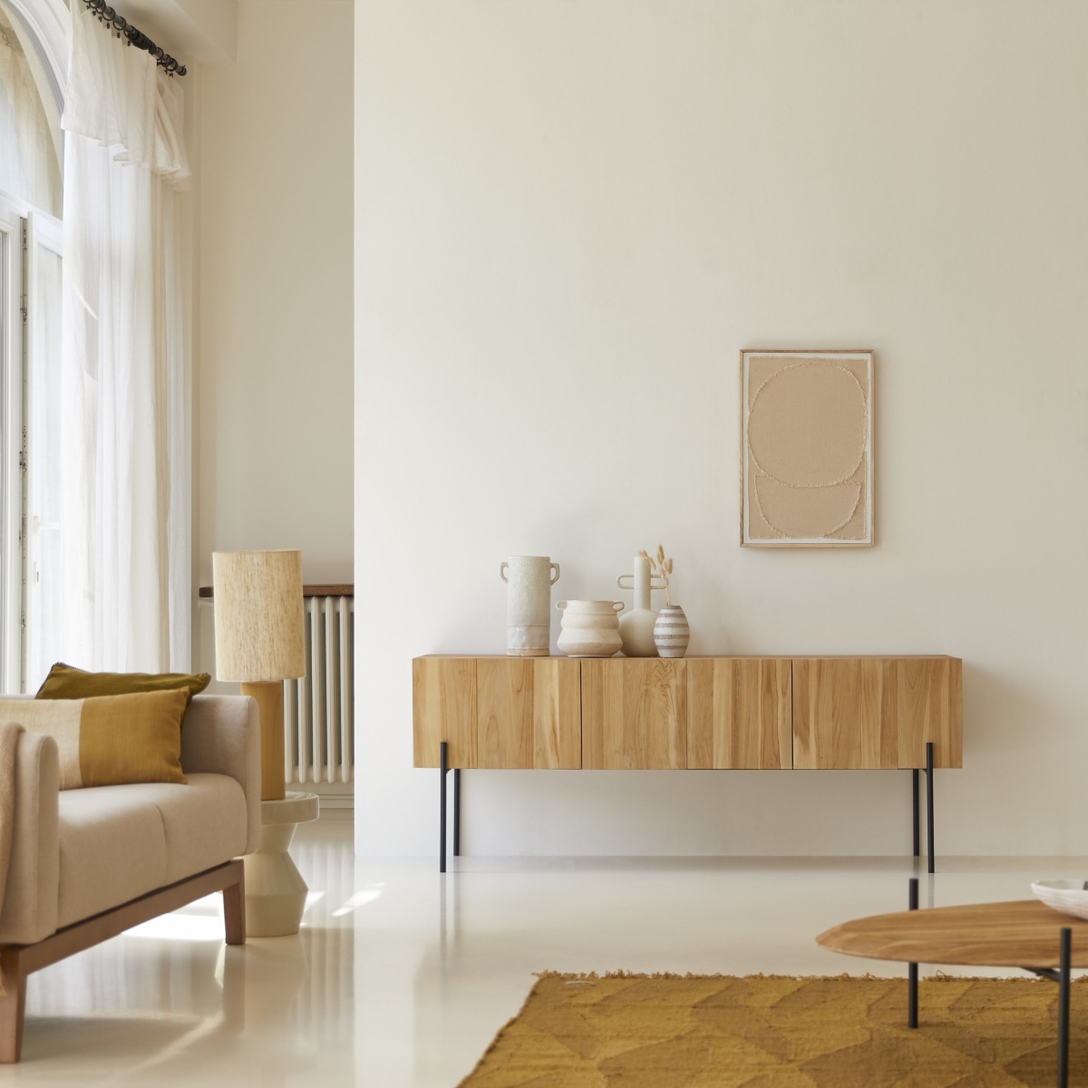 Honorine - Hoher TV Schrank aus massivem Teakholz 170 cm