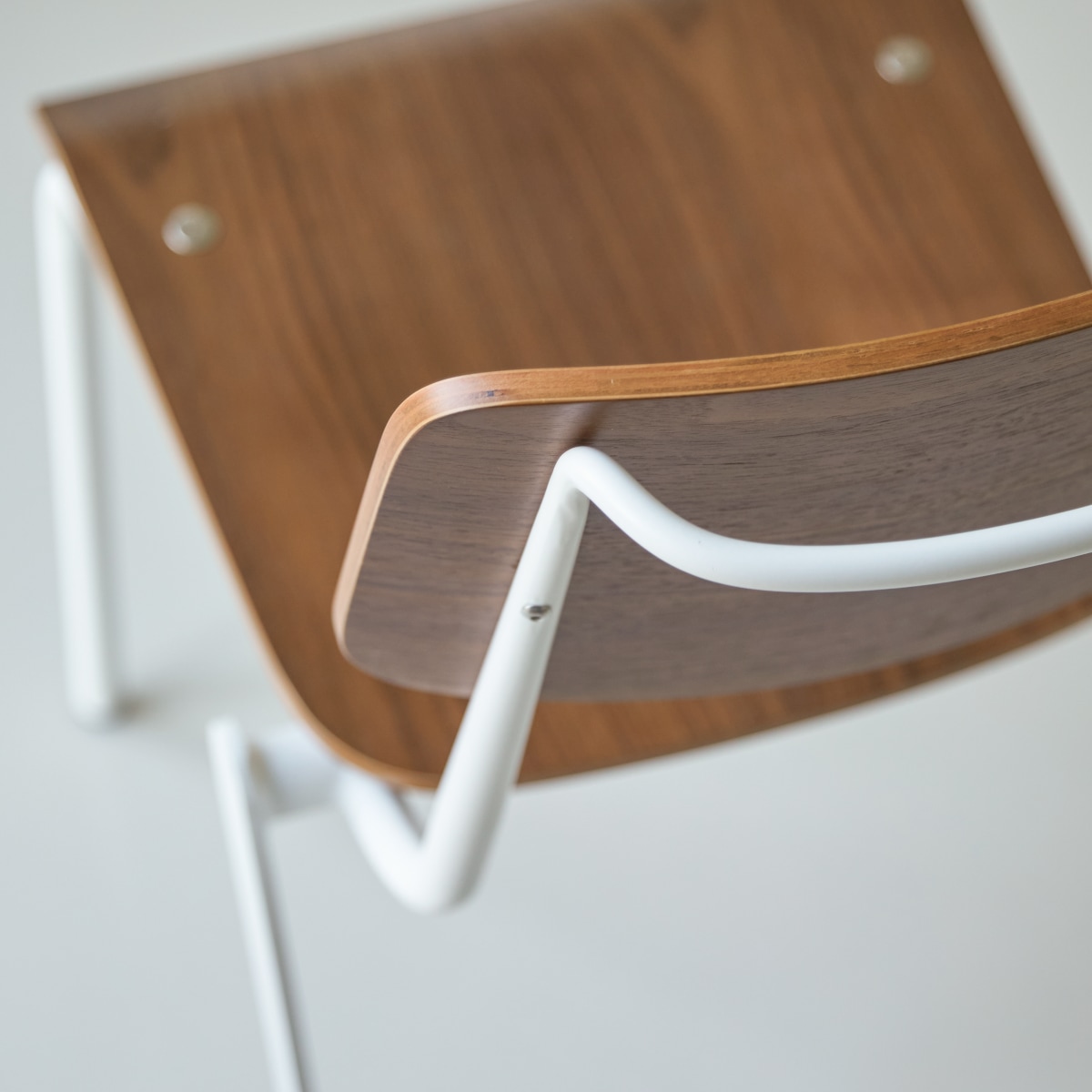 Mio - Chaise en noyer et métal white
