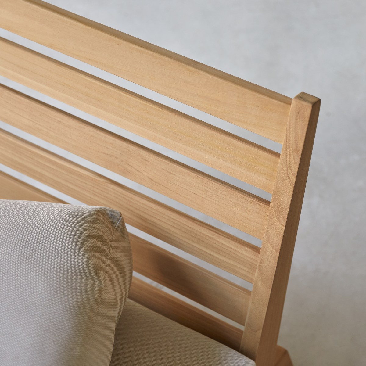 Olia - Fauteuil en teck massif