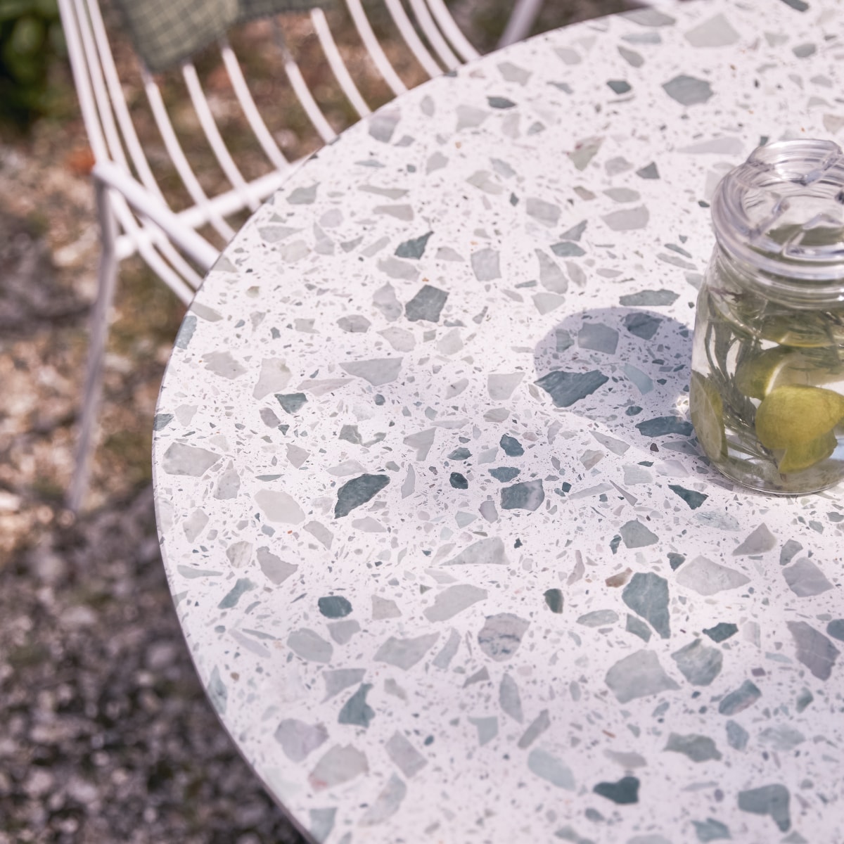 Elio - Runder Gartentisch Premium-Terrazzo und Metall grün 4 Pers.