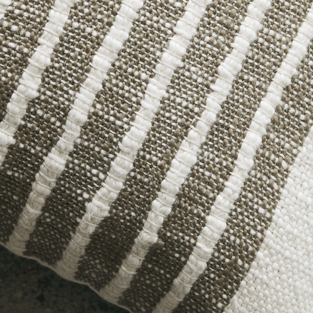 Yarn - Kissenbezug aus Baumwolle 80x40 cm, light brown