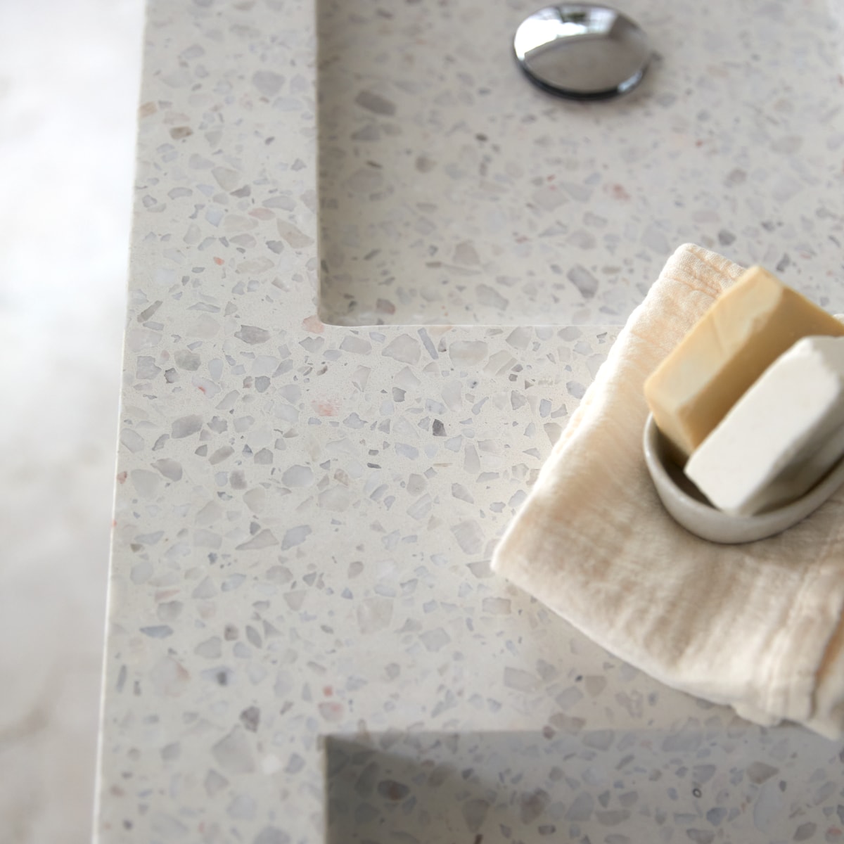 Nova - Meuble Salle de Bain en palissandre massif et terrazzo premium Moon 120