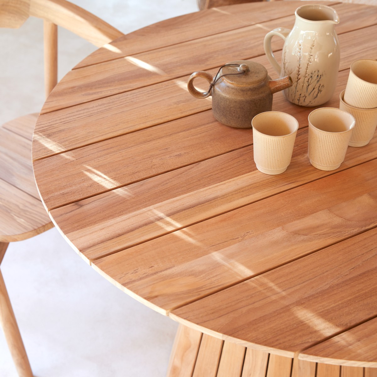 Paloma - Ronde tafel van massief teakhout voor 6 personen