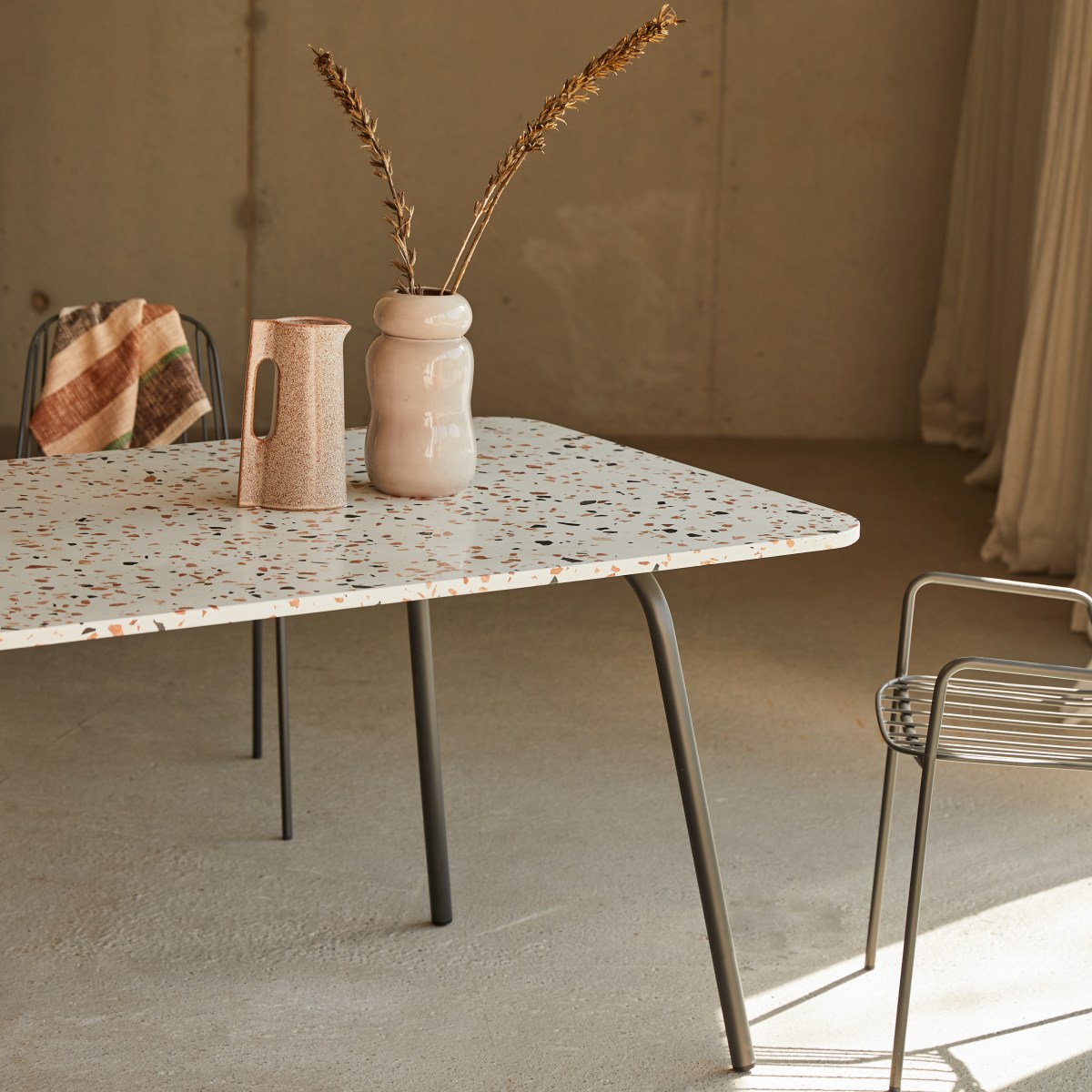 Elio - Rechteckiger Tisch aus Premium-Terrazzo und Metall brown 4–6 Pers.