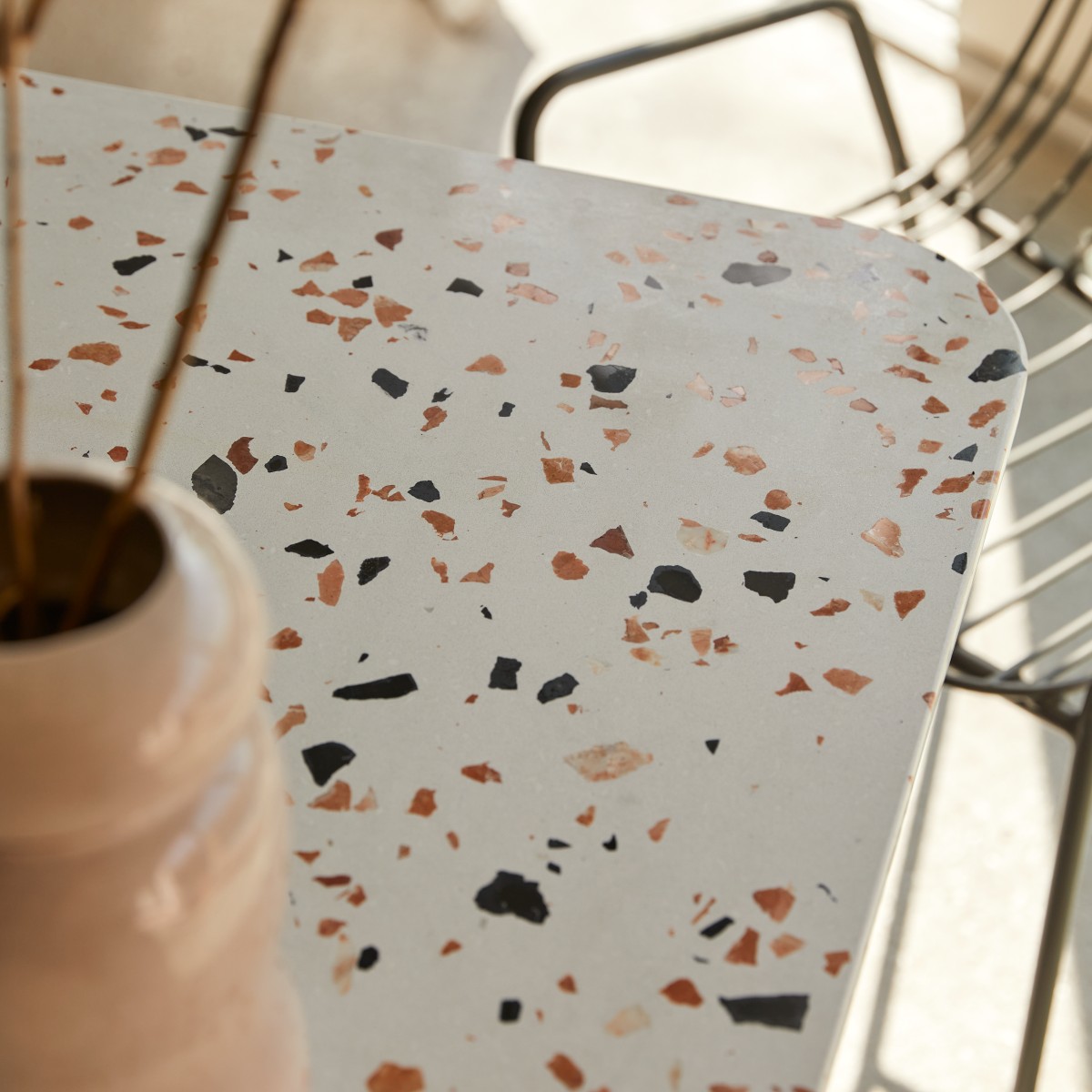 Elio - Rechteckiger Tisch aus Premium-Terrazzo und Metall brown 4–6 Pers.