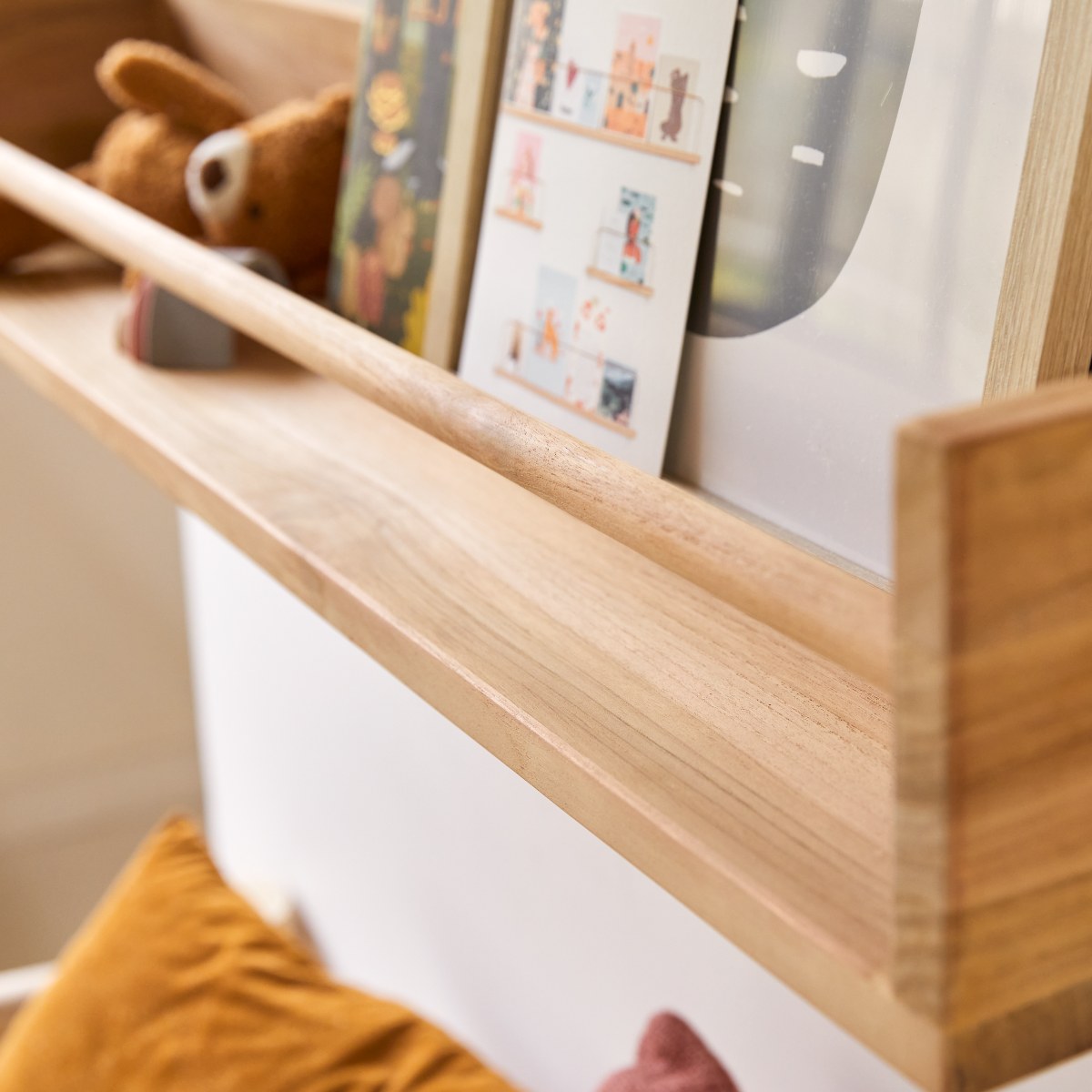 Ugo - Wandregal aus Teak massiv für Kinder 100 cm
