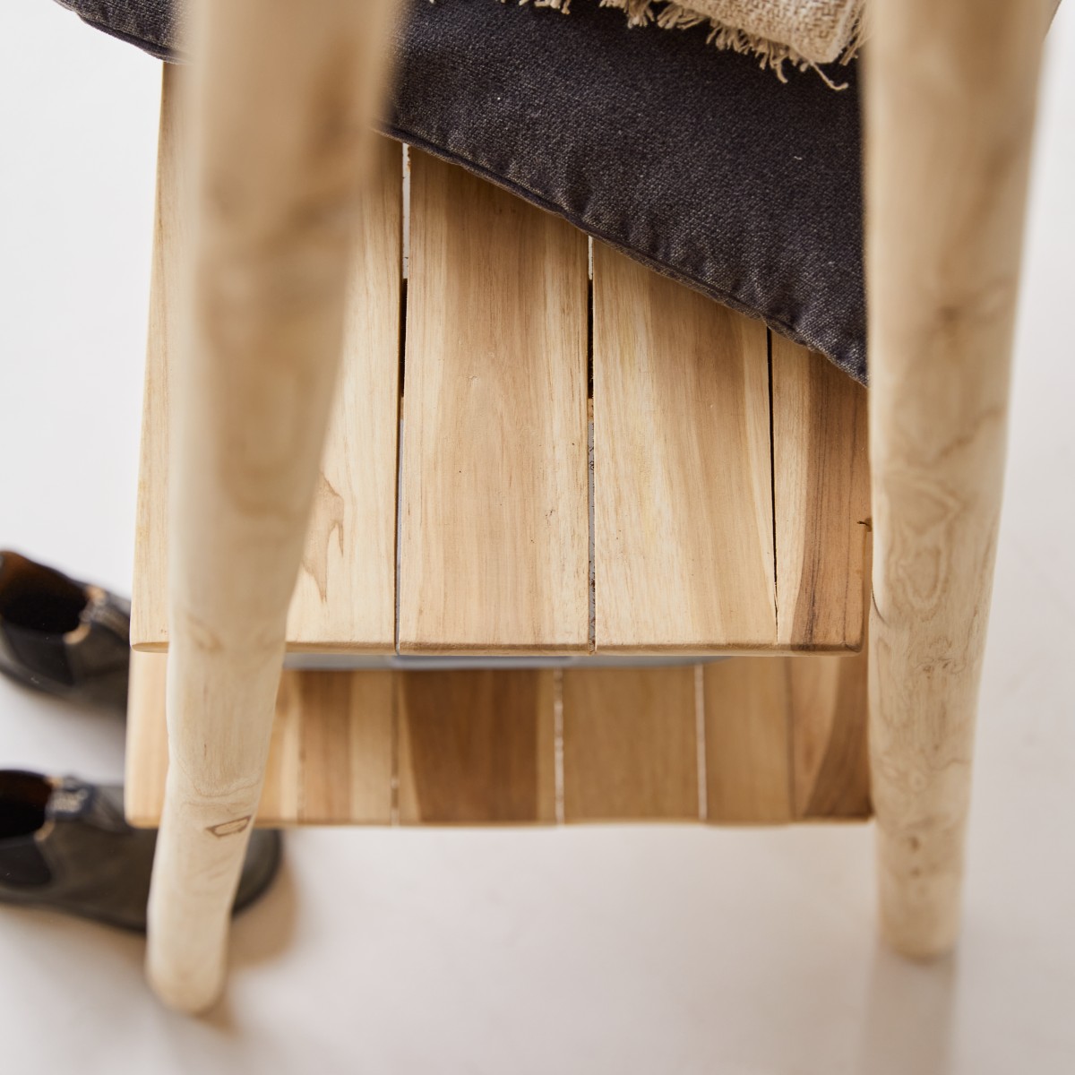 Kilim - Kleiderständer aus Teak massiv für Kinder
