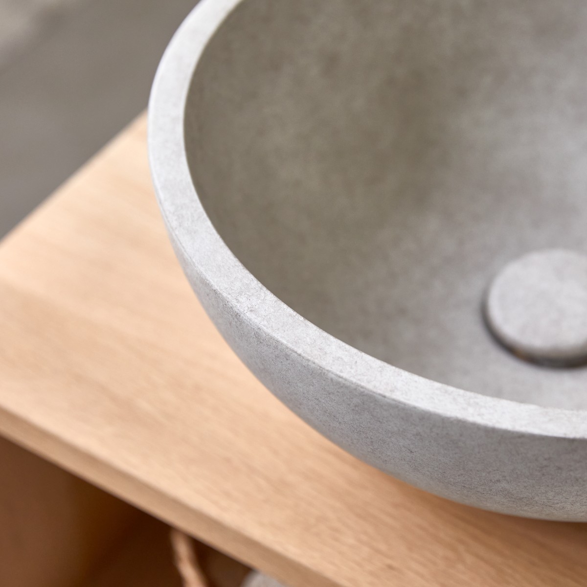 Micha - Rundes Waschbecken grauem Beton ∅ 36 cm